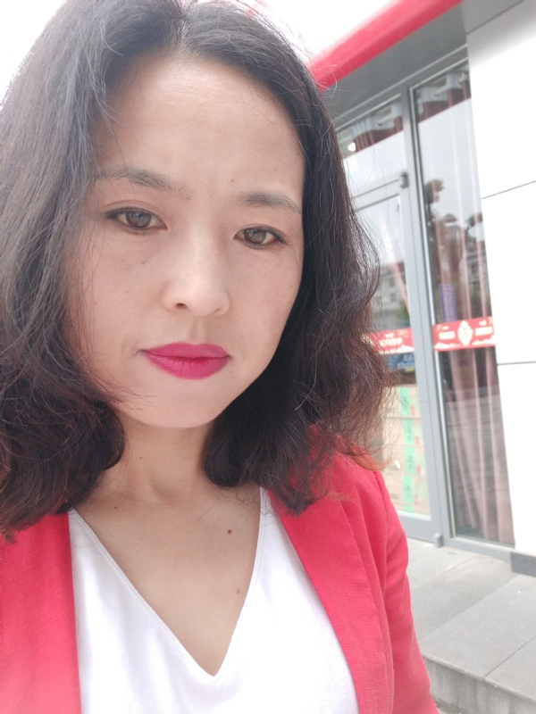 枫叶飘零的第一张照片--福州相亲网