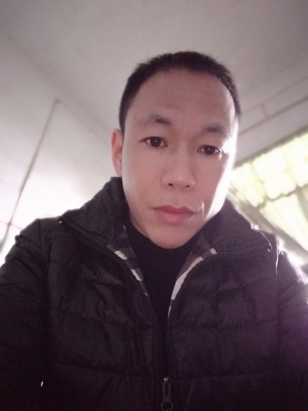 相信真爱的第一张照片--福州相亲网