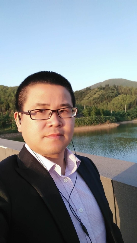顾律师的第三张照片--福州相亲网