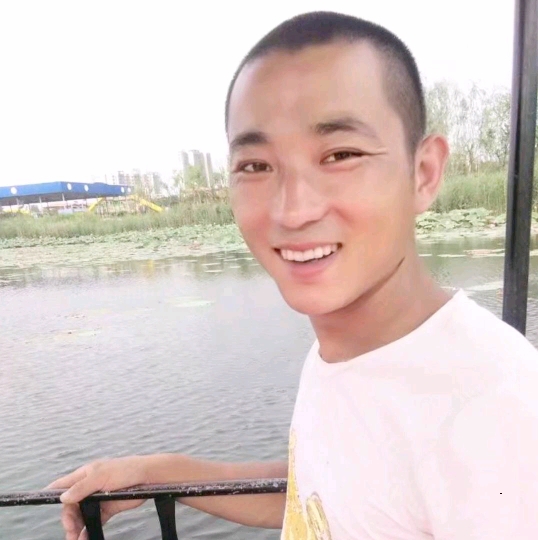 为你等候的第二张照片--福州相亲网