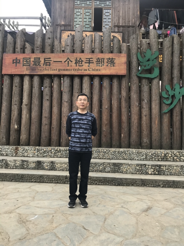 屯里的富豪的第一张照片--福州相亲网