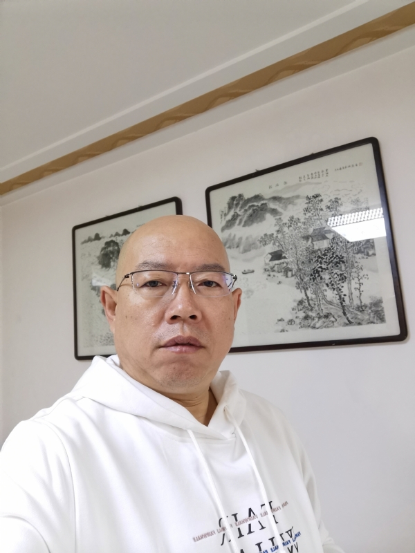光头博士的第一张照片--福州相亲网