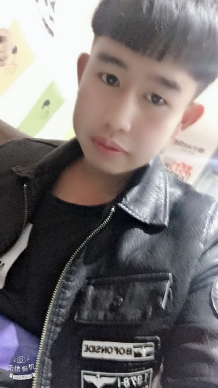 军绿色的第一张照片--福州相亲网