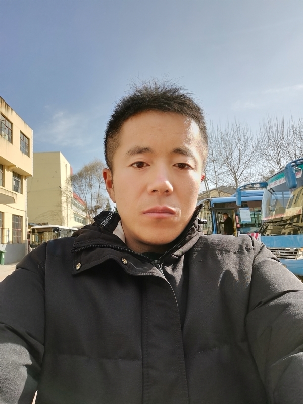 孤独的云的第二张照片--福州相亲网