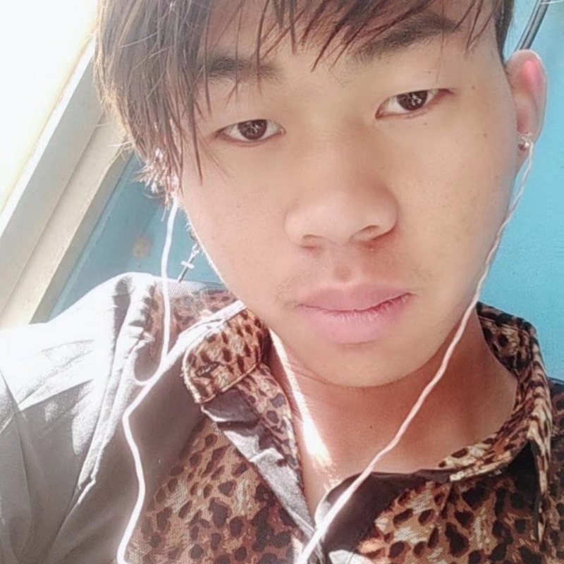 少年不在少的第三张照片--福州相亲网