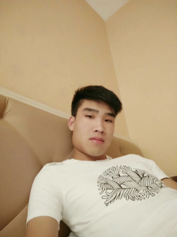 谁不曾孤单上路的第一张照片--福州相亲网