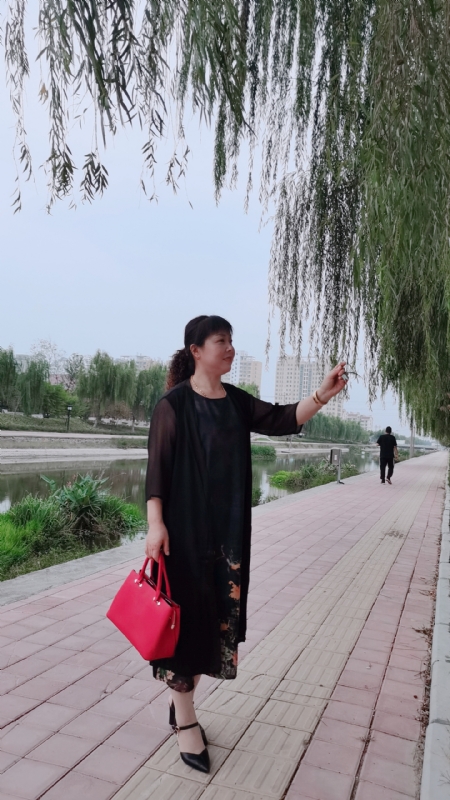 周本玲的第一张照片--福州相亲网