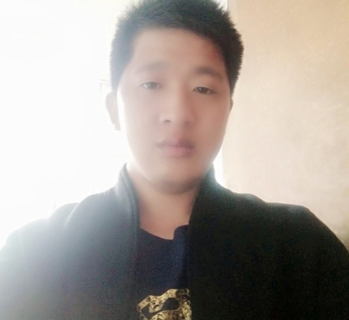 形影不离的第一张照片--福州相亲网