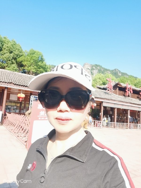 山百合的第一张照片--福州相亲网