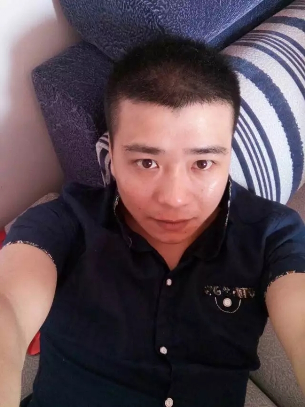 漫步的面包的第一张照片--福州相亲网