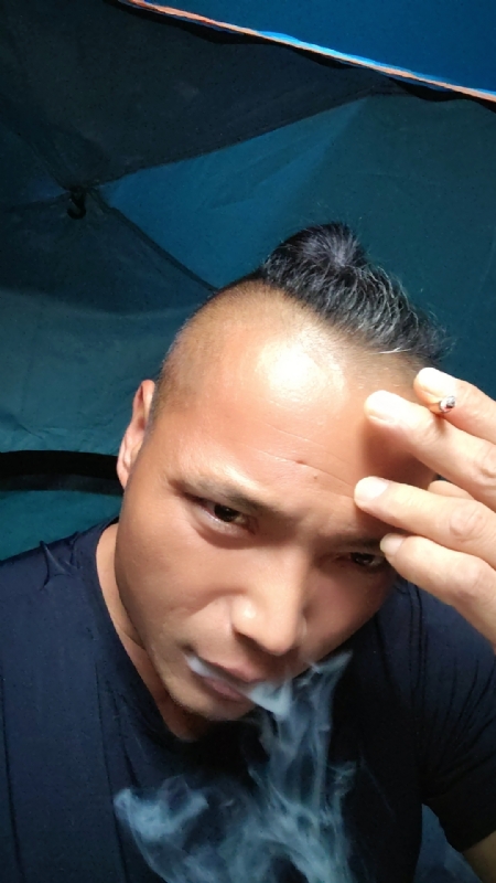 伯爵的第四张照片--福州相亲网