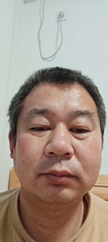 龙万的第一张照片--福州相亲网