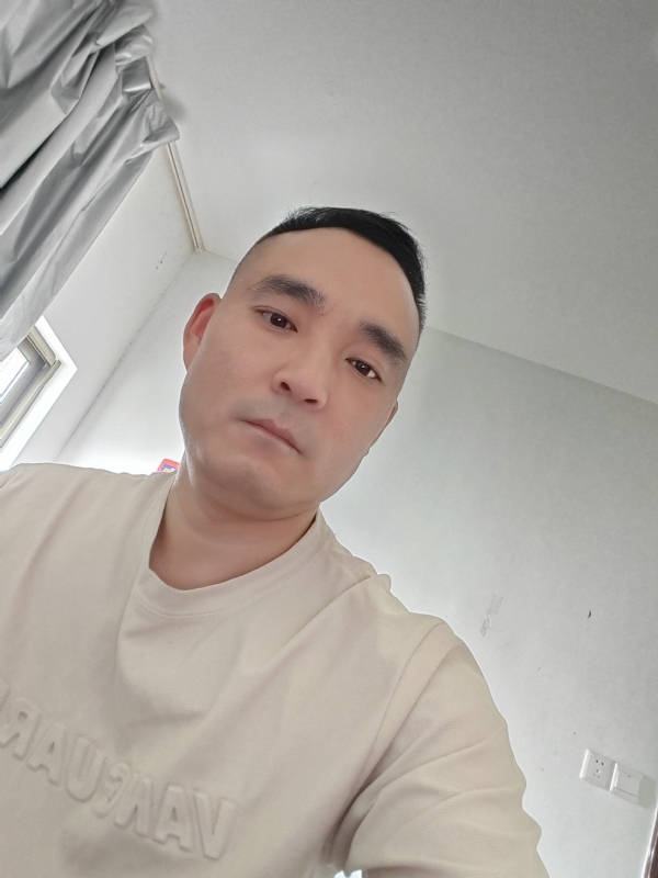 小锋的第一张照片--福州相亲网